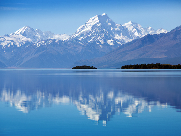 Reflection of Mt.Cook