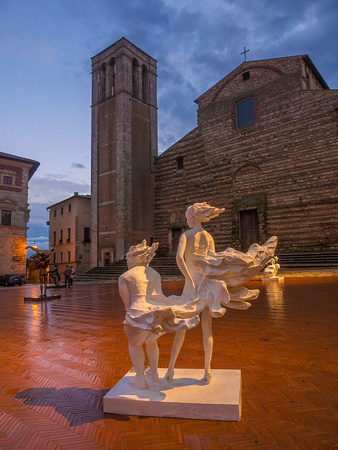 Sculptures in Montepulciano square